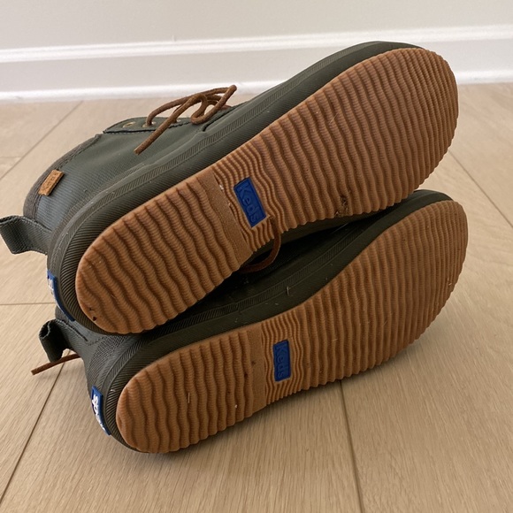 Keds, Green Flats, Size 9 - Picture 6 of 7